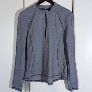 Avalanche 1/4 zip top size XL